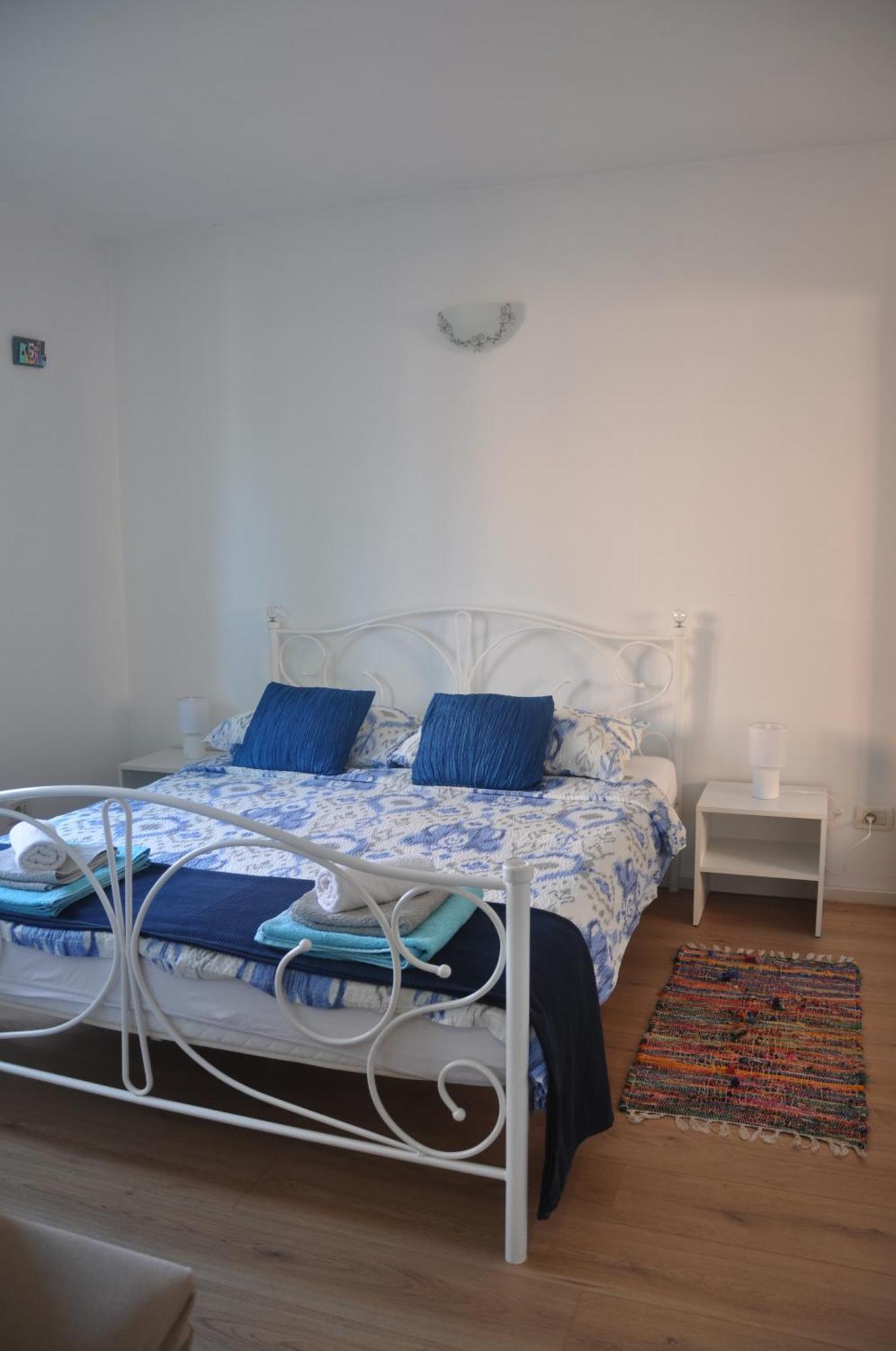 Apartman Mirna โรวีน ภายนอก รูปภาพ