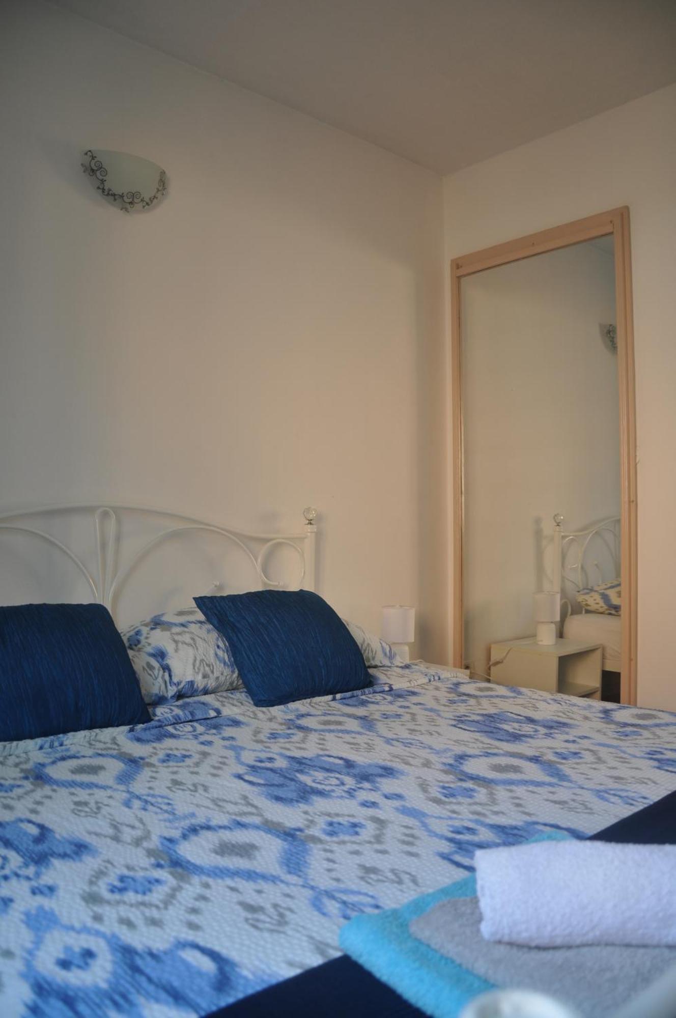 Apartman Mirna โรวีน ภายนอก รูปภาพ